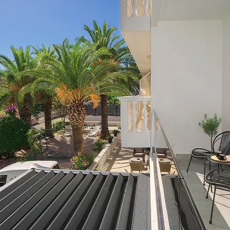 Apartment Sidro
