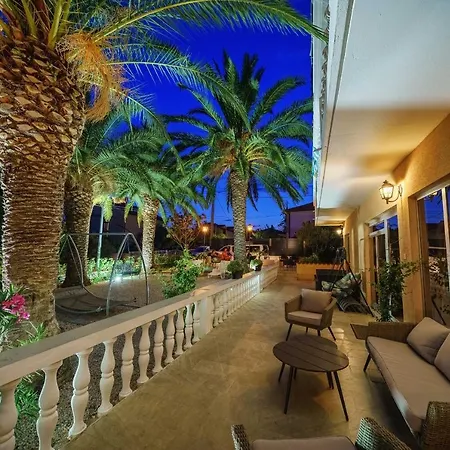 Apartment Sidro *